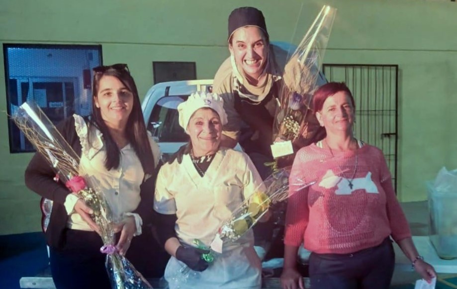 “Gracias por los platos exquisitos”: la carta de Silvia en el cierre del Plan “Plato Caliente”